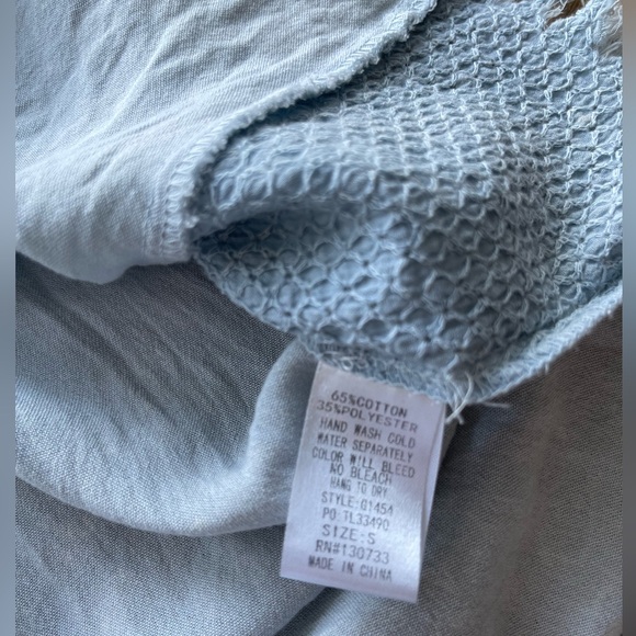 Umgee Acid-wash Button Down/Up with pocket & side details - Size S - Picture 12 of 15